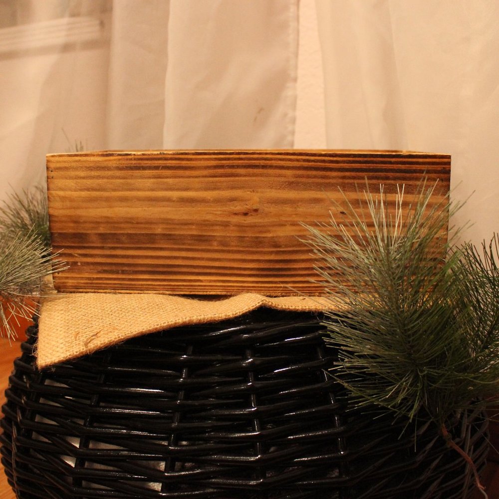 Wooden rectangular box - Picture 2 of 5